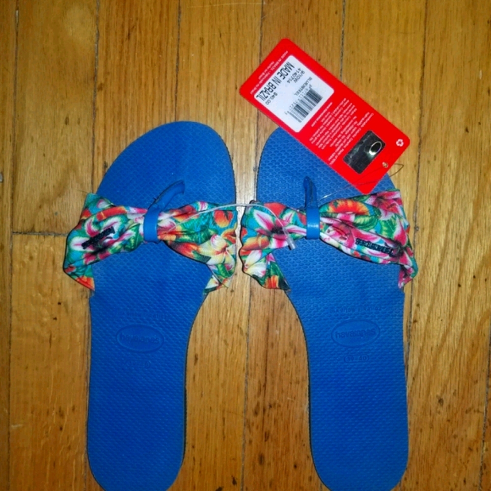 Havaianas Blue Flat Sandals Size 9-10